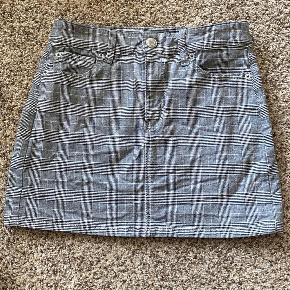 American eagle size 2 plaid skirt